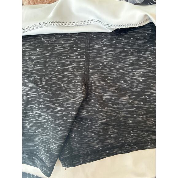 Queen of The Court Skort Botanical Print Sz M Black & White Tennis Pickle Ball - Picture 6 of 8